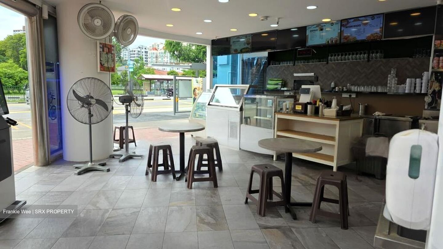 Guillemard Road (D14), Retail #456925191